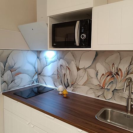 Simply House In Bari Twin Appartement Buitenkant foto